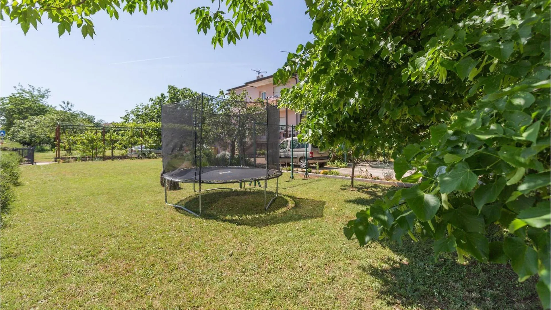 Gorgeous Apartment In Umag With Wifi 0*,